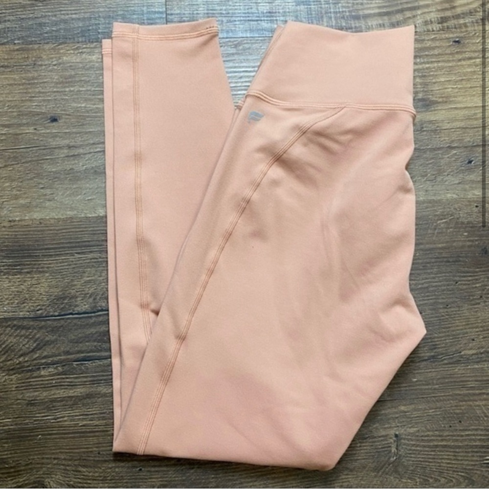 NWT Fabletics high waisted Powerhold 7/8 Leggings Small